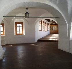 Спасо-Прилуцкий монастырь в Вологде, переходы