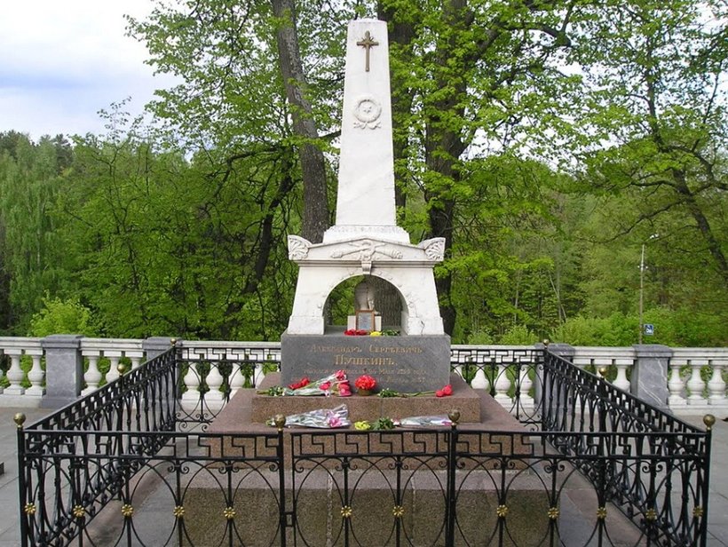 могила Пушкина, Святогорский монастырь, Псковская область