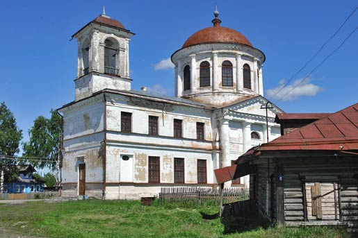 каргополь,  Введенская церковь