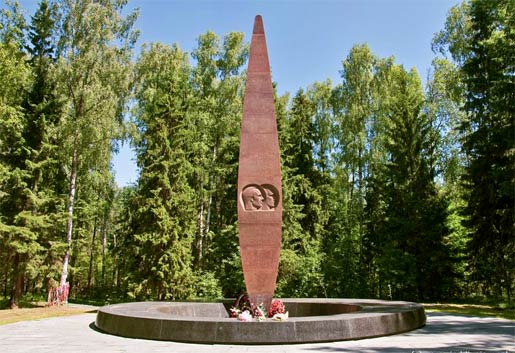 Обелиск на месте гибели Гагарина